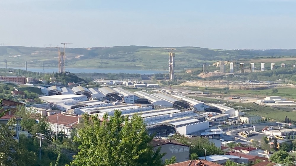 GÜNEY JAKARTA’DAN KÜÇÜKÇEKMECE GÖLÜ’NE, MEKÂNIN ve İNSANLARIN SESLERİNE KULAK VEREN “DİNLEMENİN GELECEĞİ” SERGİSİ BAKIRKÖY SANAT’TA AÇILDI!