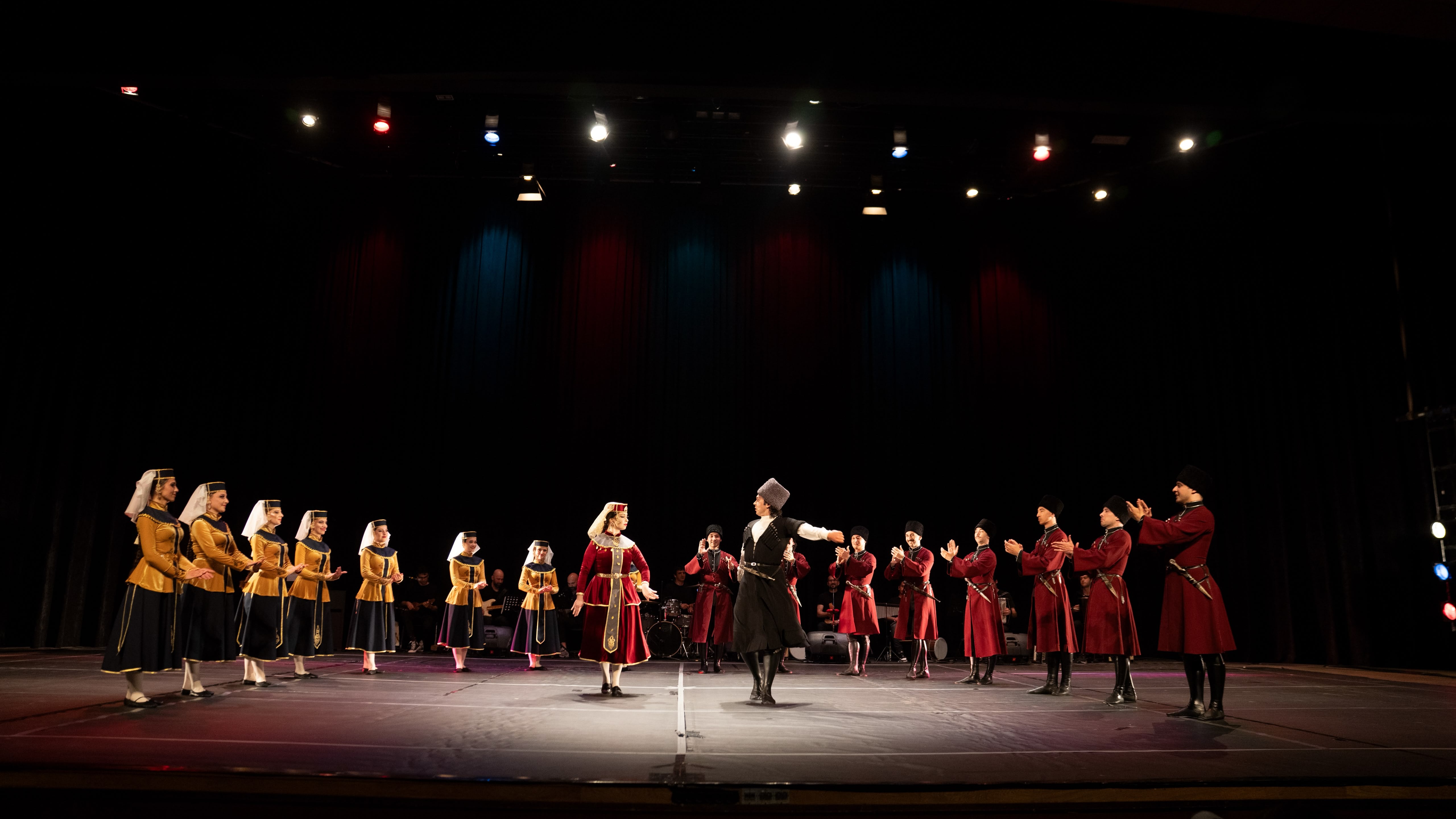 ÇERKES DÜĞÜNÜNDEN KAFKAS DANSLARINA, GELENEKSEL MUTFAKTAN EZGİLERE, İSTANBUL ÇERKES BULUŞMASI 24-25 EKİM’DE MÜZE GAZHANE’DE!