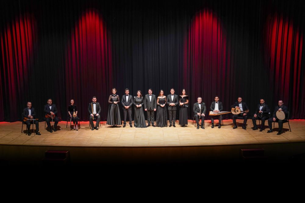 İBB TÜRK SANAT MÜZİĞİ TOPLULUĞU - ARA NAĞME