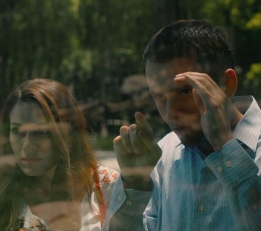 Köpekle Kurt Arasında